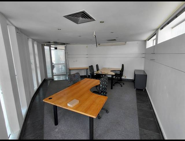 5,599M² OFFICE TO LET IN RANDJESPARK
